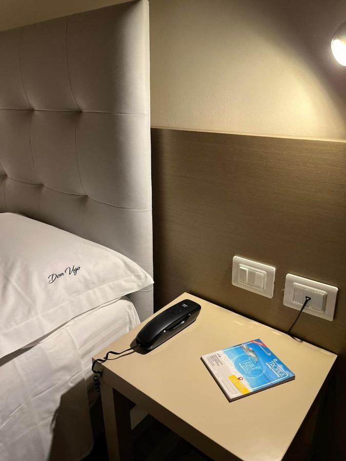 Don Ugo Luxury Rooms โตรเปอา ภายนอก รูปภาพ