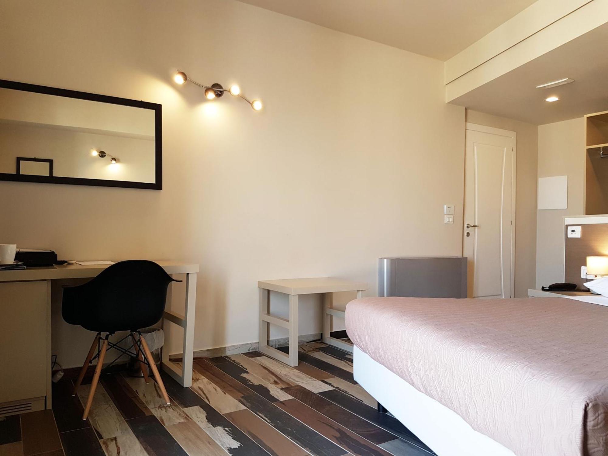 Don Ugo Luxury Rooms โตรเปอา ห้อง รูปภาพ