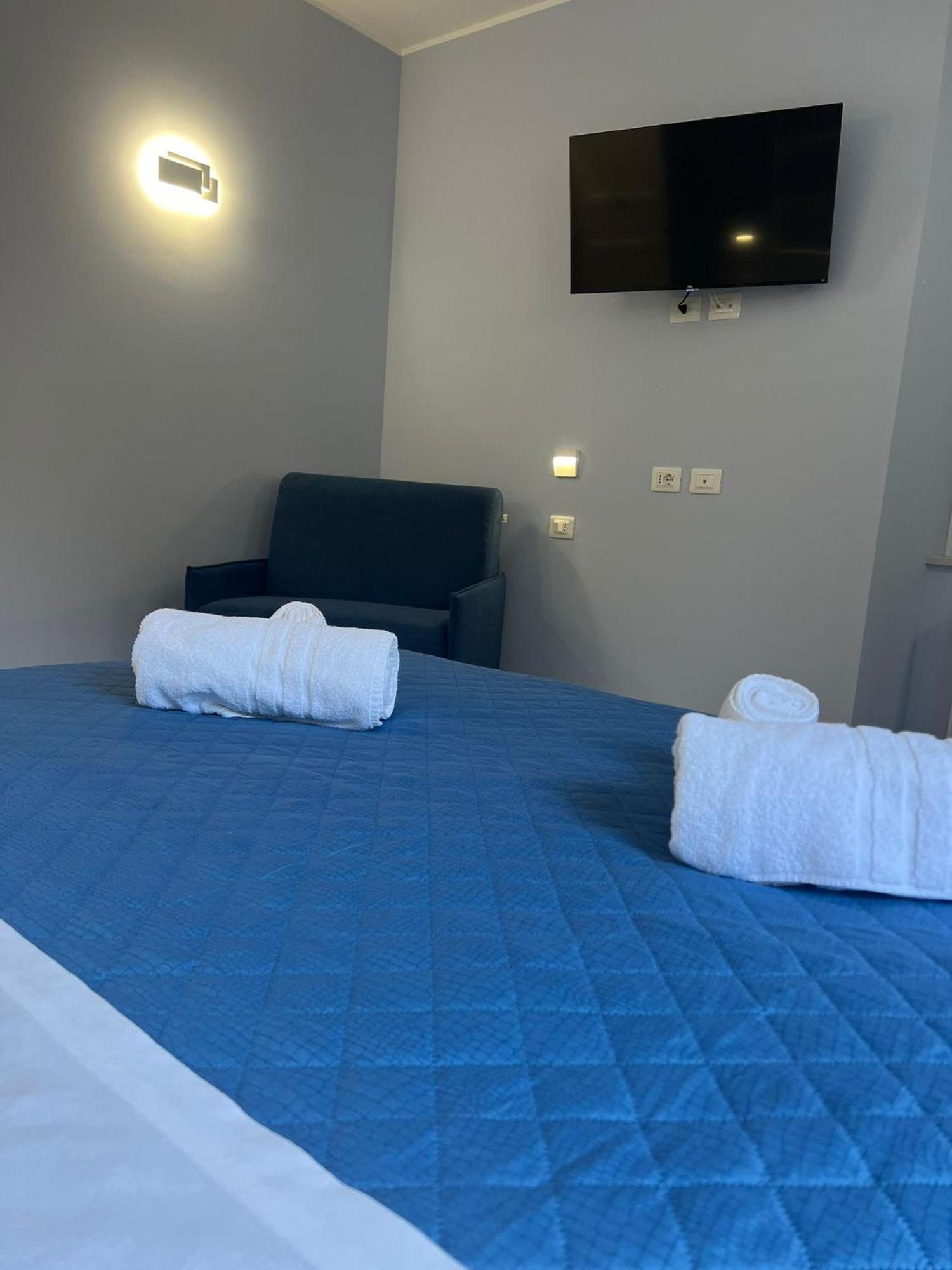 Don Ugo Luxury Rooms โตรเปอา ภายนอก รูปภาพ