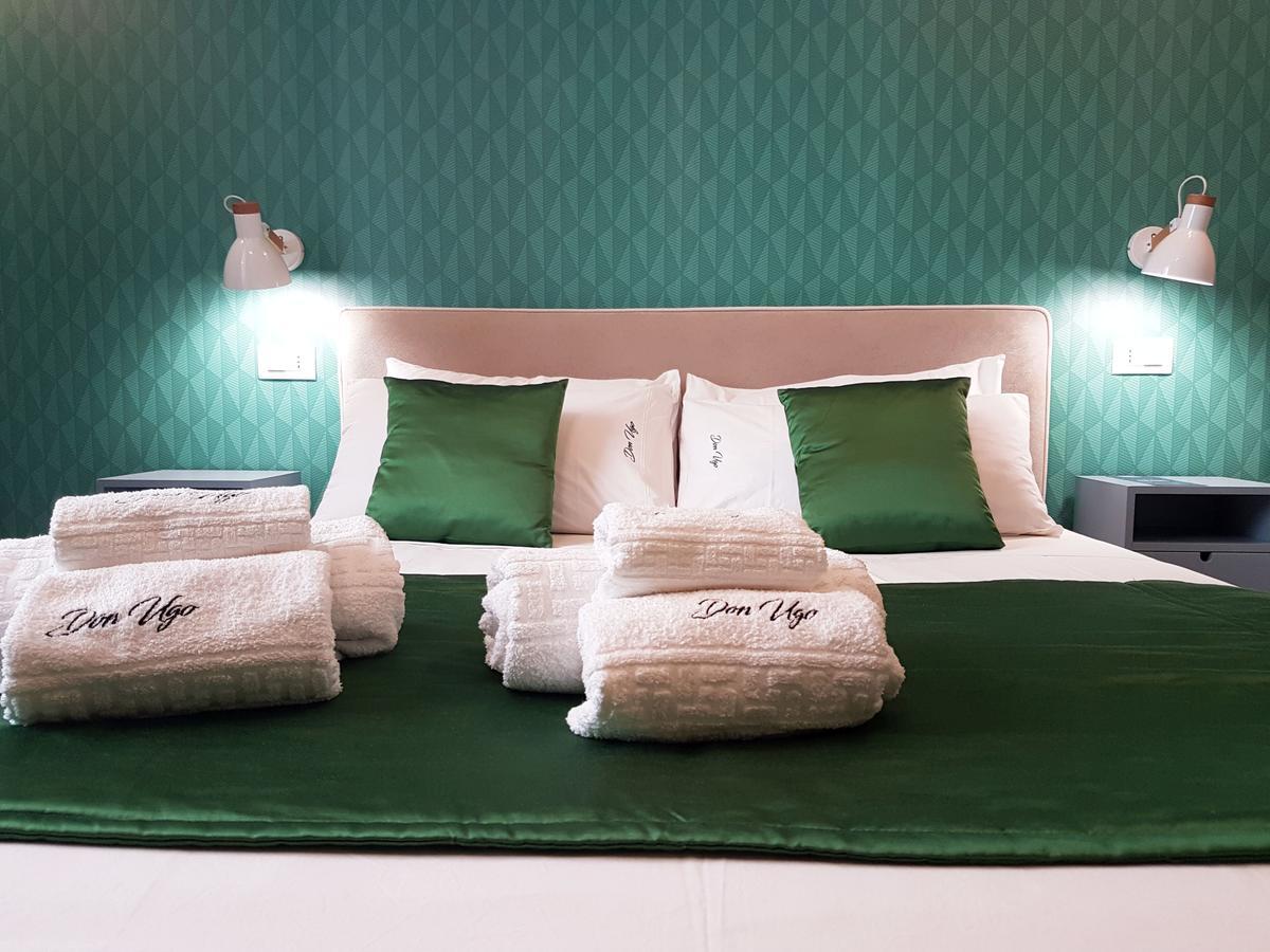 Don Ugo Luxury Rooms โตรเปอา ภายนอก รูปภาพ