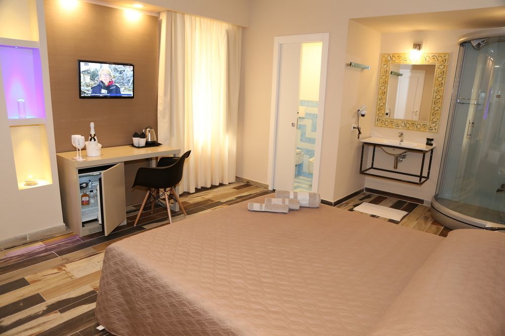 Don Ugo Luxury Rooms โตรเปอา ภายนอก รูปภาพ